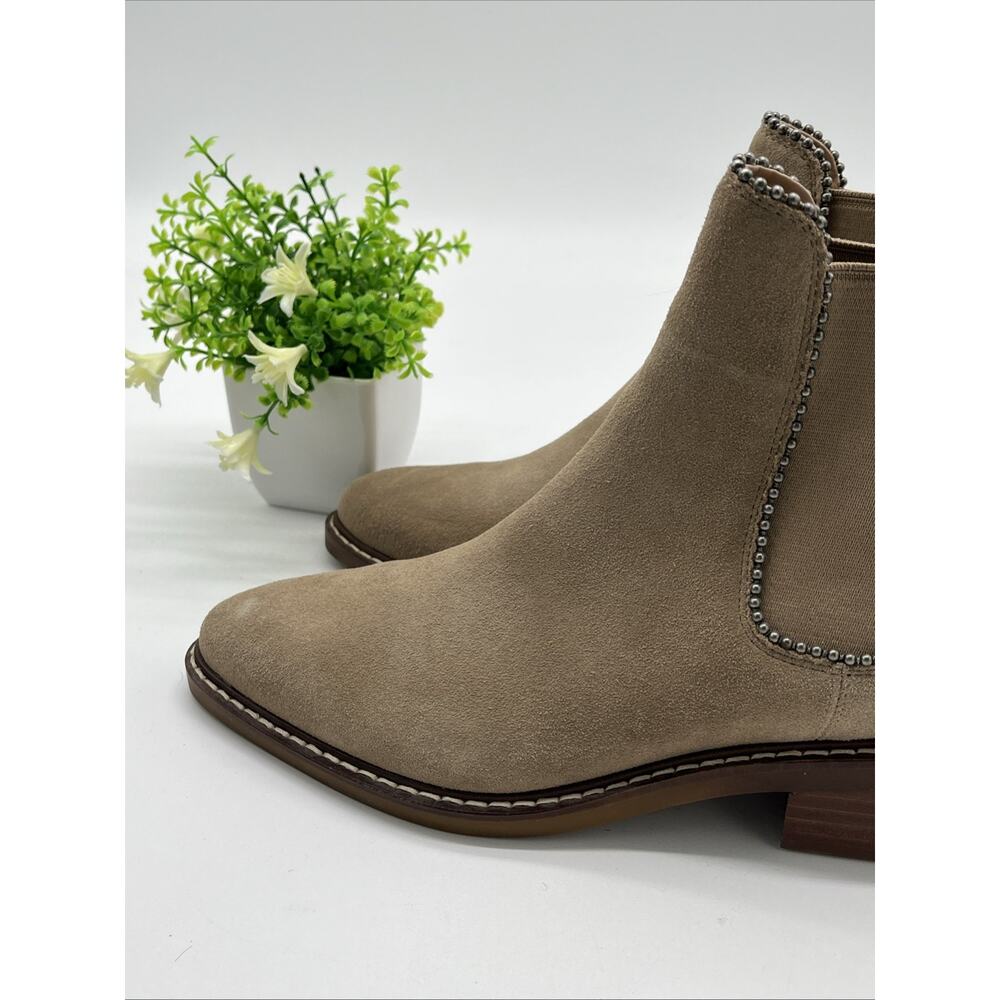 Coach Bowery Bead Suede Chelsea Ankle Boots Beige Tan Size 6B - Picture 7 of 12